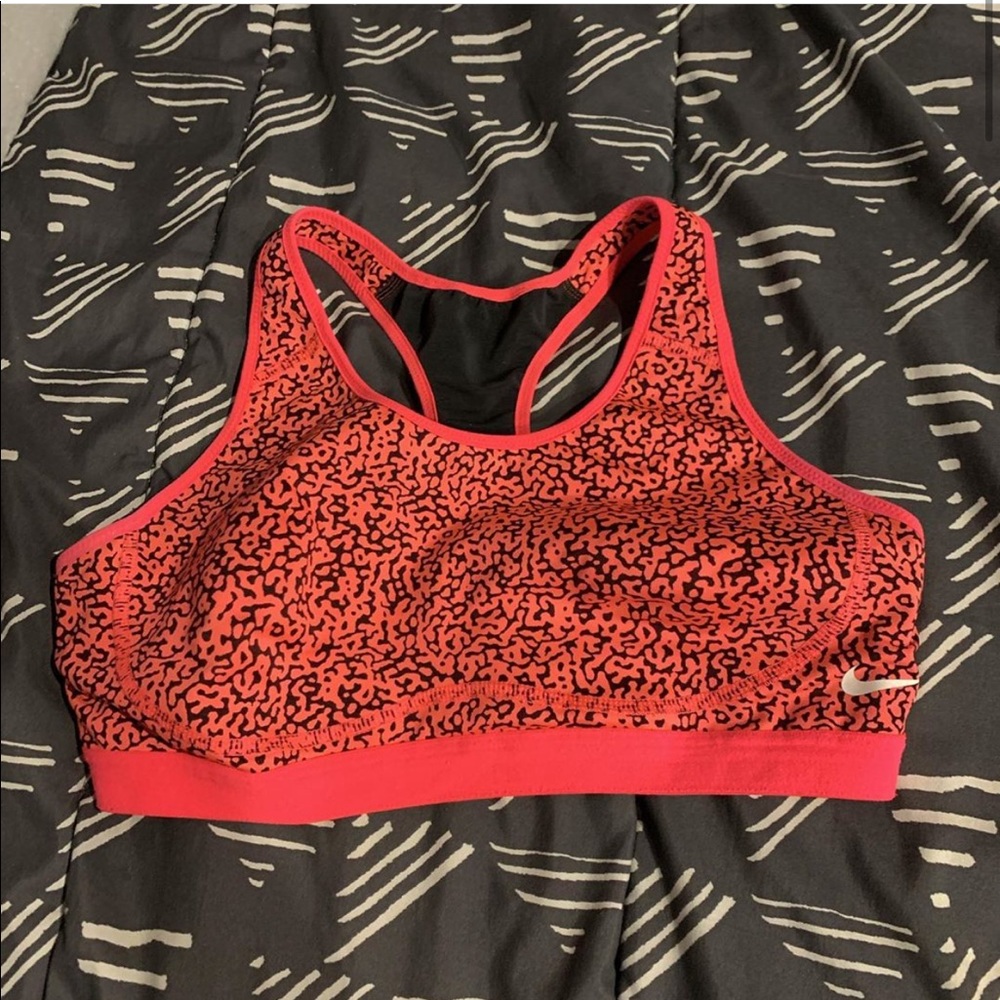 Sports bra
